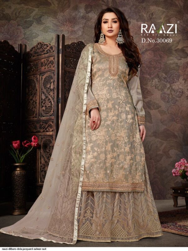 raazi dilbaro dola jacquard salwar suit 6424