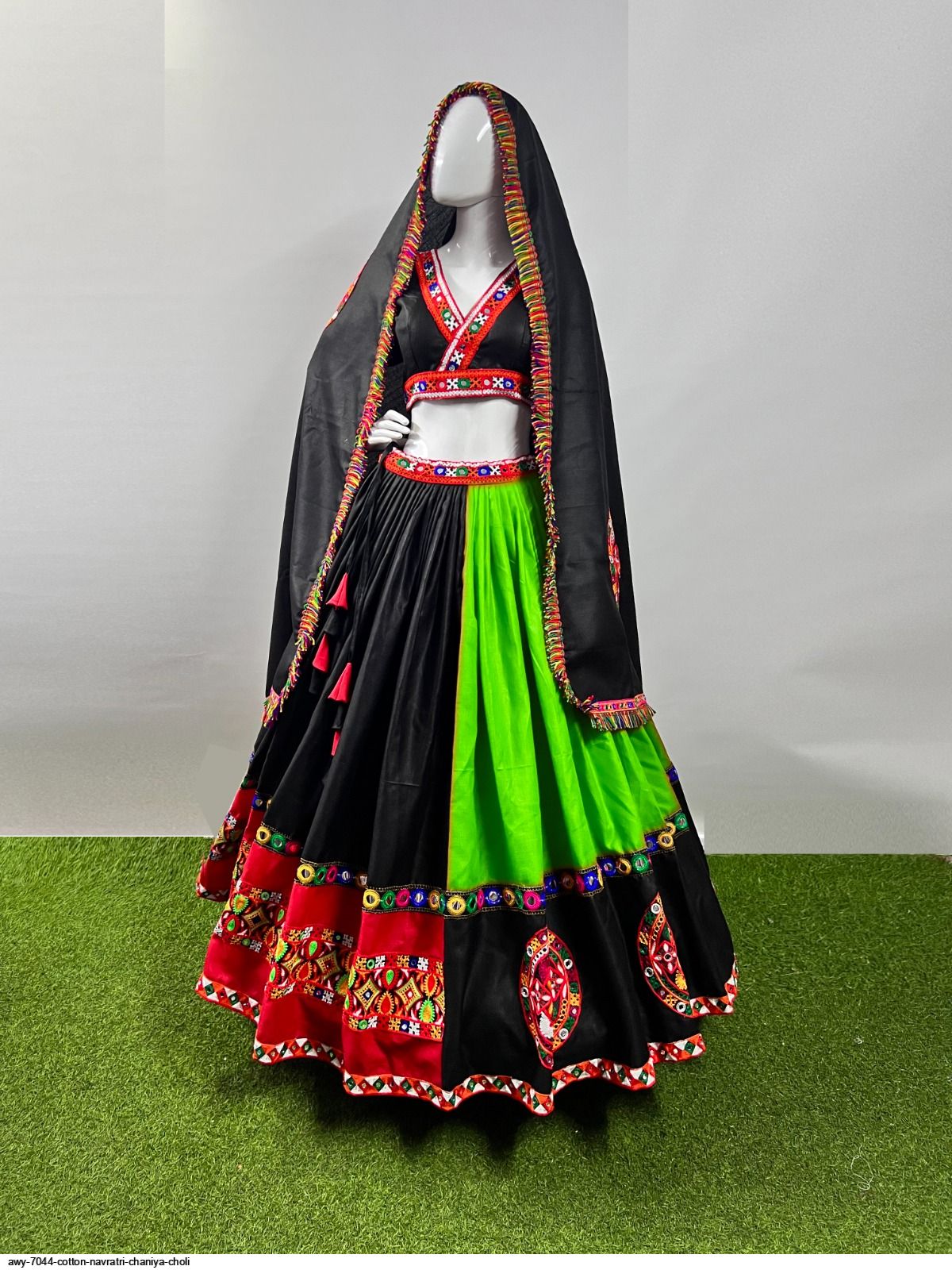 Green Cotton Navratri Chaniya Choli 266418