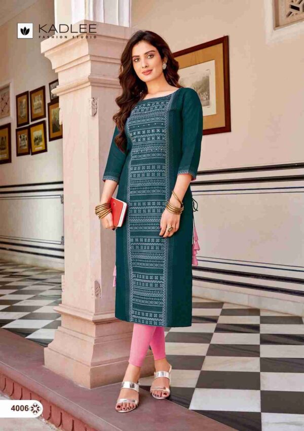 2024 03 08 17 28 01 niharika kadlee kurtis wholesaleprice 4006.jpeg