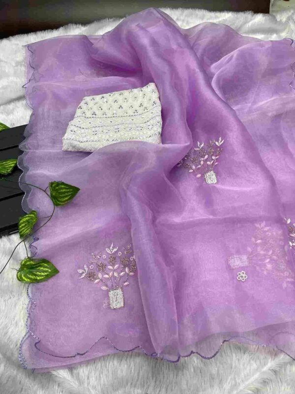 2024 04 27 17 34 24 vidhi fashid wholesale sarees wholesaleprice 03.jpeg