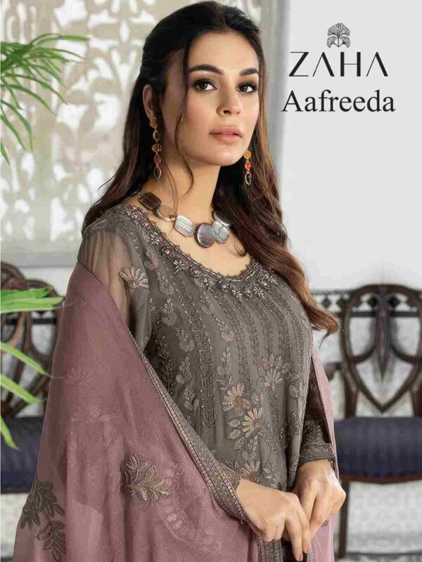 a 2024 04 10 17 45 31 aafreeda zaha pakistani wholesaleprice cover.jpeg