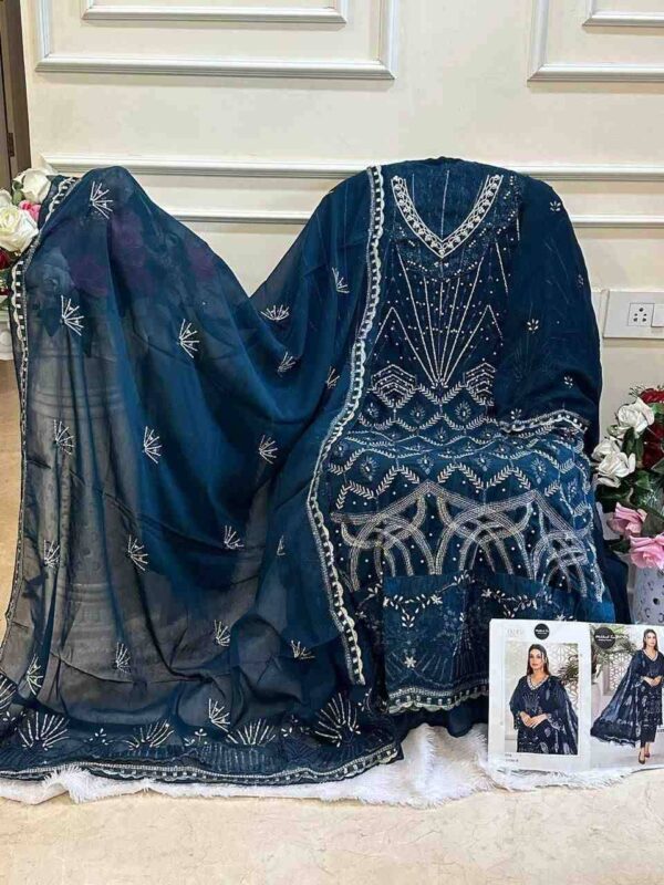 2023 12 13 19 03 48 mehboob tex hit design 1226 colours mehboob tex pakistani wholesaleprice 1226 d open.jpeg