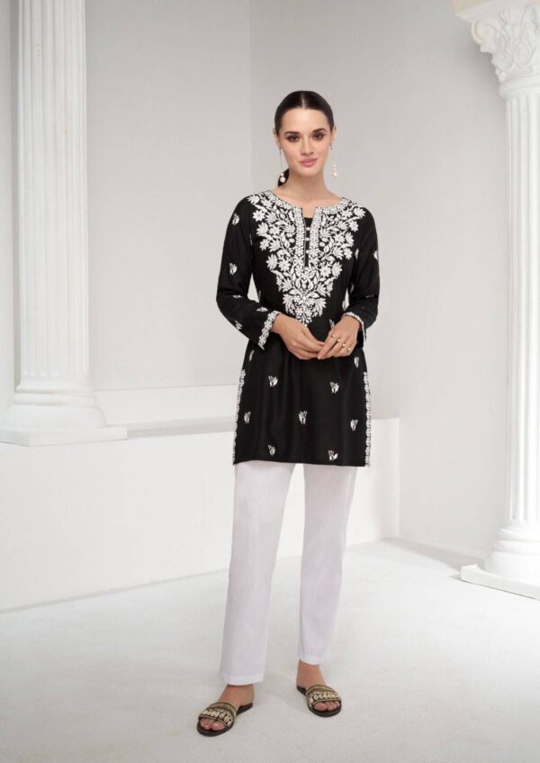 2024 05 03 13 20 21 ruhana vamika kurtis wholesaleprice 2402.jpeg