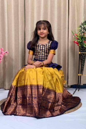 p 2024 09 06 17 21 06 pvr kids lehenga 7 fashid wholesale lehnga wholesaleprice 01.jpeg