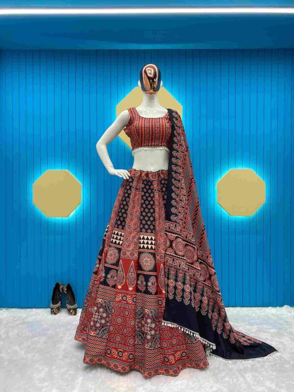 2023 09 25 17 05 21 584 fashid wholesale lehenga wholesaleprice 01 open.jpeg