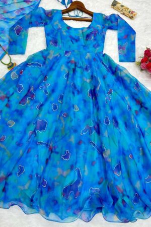 8 2023 04 01 15 19 45 8040 fashid wholesale gowns wholesaleprice 01.jpeg