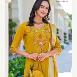 Luxury Silk Set with Fancy Lace & Pocket