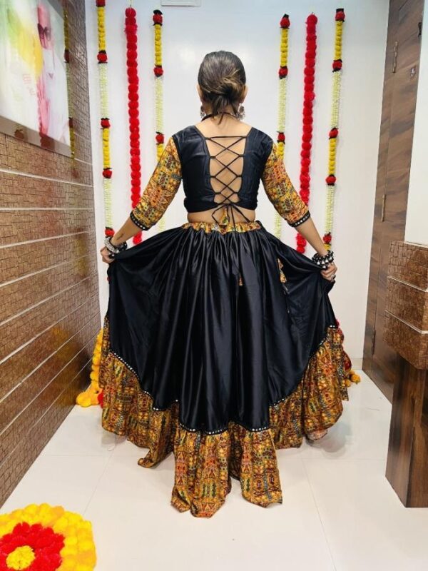 aawiya 7056 navratri special silk fashionable stitch lehenga unstitch choli - Image 3