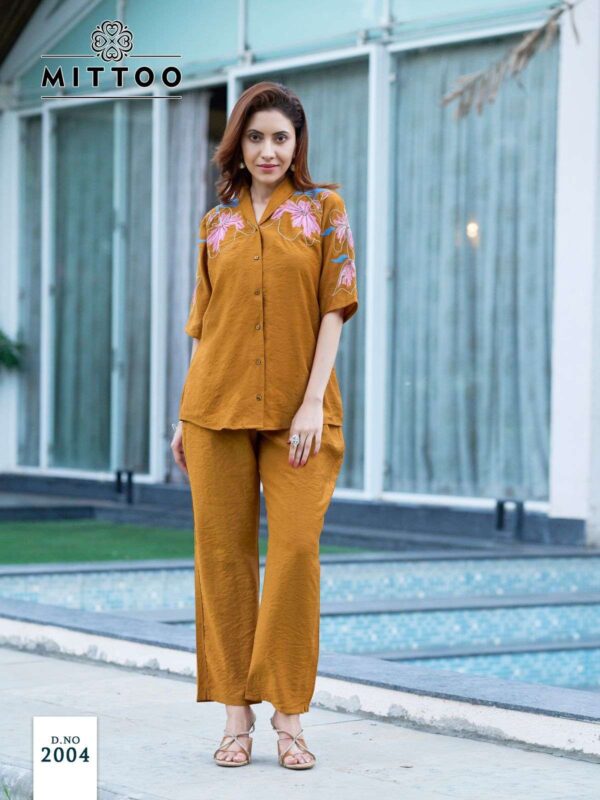 mittoo - daizy   mittoo daizy 2001 2006 series fancy handwork casual wear readymade cord set buy wholesale surat 3 2025 05 21 13 08 45.jpg mittoo daizy 2001-2006 series fancy handwork casual wear readymade cord set buy wholesale surat Catalogue Name : 21st May 2025 Name of Product : mittoo - daizy  No of Design : 6 Piece (MOQ : 1 Set) Product Rate Per Piece : ₹ 795 / Per Piece Product Full Catalogue Rate : ₹ 4770 (GST Extra) Full Catalogue Weight : 6 KG Product Type & Size: S | M | L | XL | XXL | XXXL Product Details: 
					 Label : MITTOO
Catalog : DAIZY
Design : 6
Top  : Viscose Crap
Work : Thred & Hand work
Bottom : Viscose Crap
Size :  S(36), M(38), L(40), XL(42), XXL(44), 3XL(46)

Rate : Rs 795/ Pic + GST

Dispatch with in 3-4 days