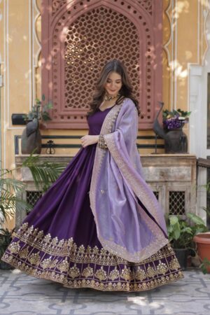 pr clothing ka 1143 readymade star georgette anarkali combo gown with dupatta in wholesale surat
