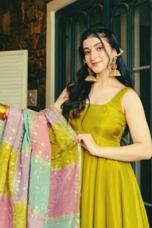 pr dvd 5137 roman simmer silk full stitch plazzo kurti with dupatta in wholesale surat