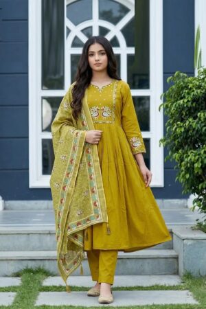 Yaashna 9825 To 9827 Girls Anarkali Kurti Set Rehmat Boutique