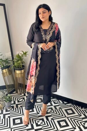 Dhruvi 461 Viscose Embroidered Black Kurti Set With Dupatta Rehmat Boutique