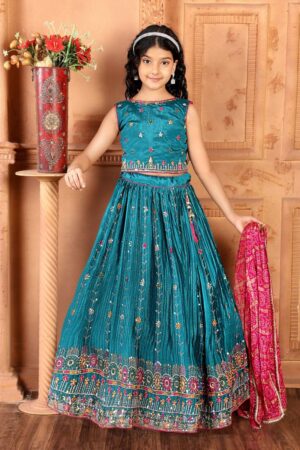 Aaradhna 647 Thread Work Kids Lehenga Choli Collection Rehmat Boutique