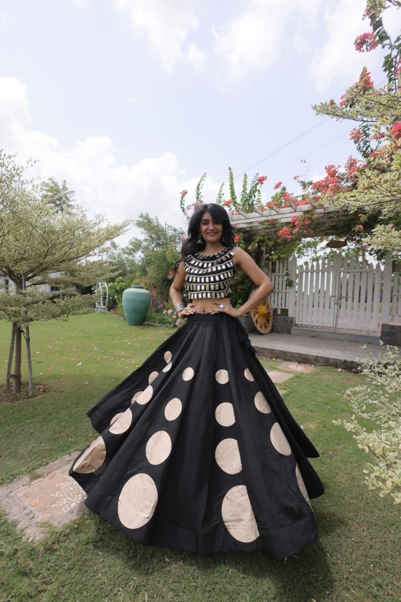 20260708114157.1783433310531499767 Lw 7173 Navratri Special Mirror Work Lehenga Choli Wholesale Price Rehmat Boutique Lw 7173 Navratri Special Mirror Work Lehenga Choli Wholesale Price Rehmat Boutique